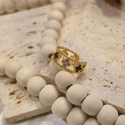 طقم اسوارة وخاتم VC