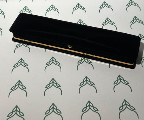 اسوارة VC كحلي