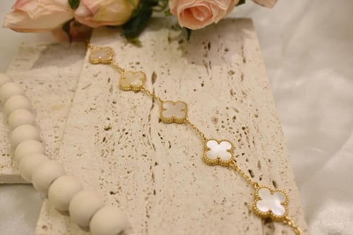 اسوارة VC ابيض