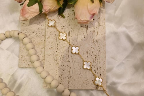 اسوارة VC ابيض