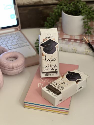 أظافر+ لوح شوكلت