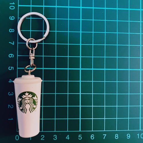 ميدالية مفاتيح كوب ستاربكس