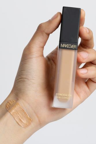 كونسلير Golden Beige 01 من ميك اوفر