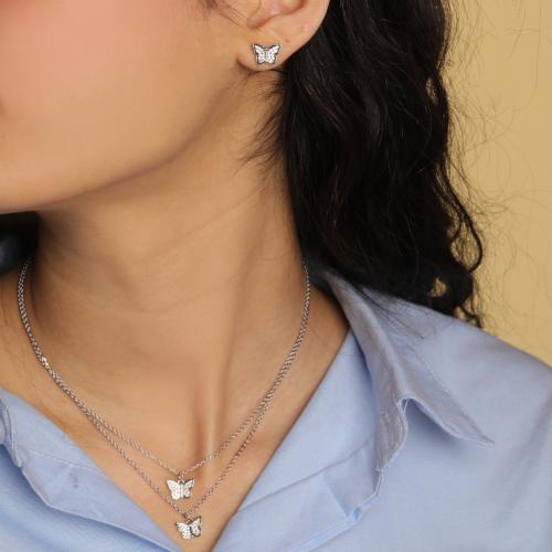 طقم فضي بفراشات زيركون