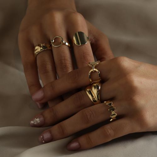 خواتم مجموعة ذهبي فاخرة بتصاميم عصرية راقية