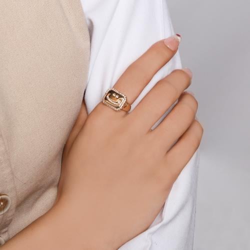 خاتم حرف ( ت ) مع زيركون