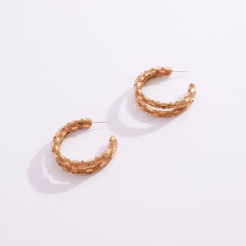 أقراط دائرية مرصعة بالكريستال