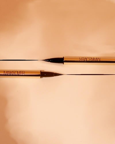 بيرفيرجن قلم لاينر أسود مقاوم للماء 01 من ميك اوفر