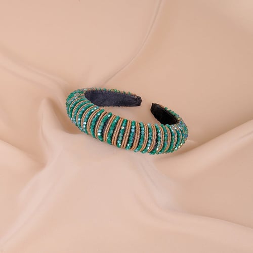 طوق شعر مزين بقطع الخرز الفاخر