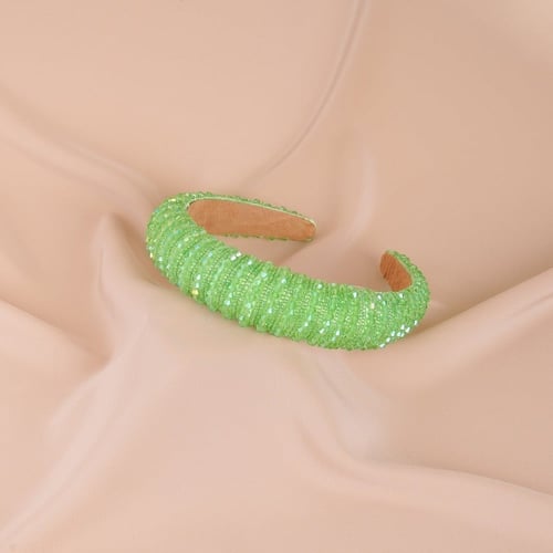 طوق شعر مزين بقطع الخرز الفاخر