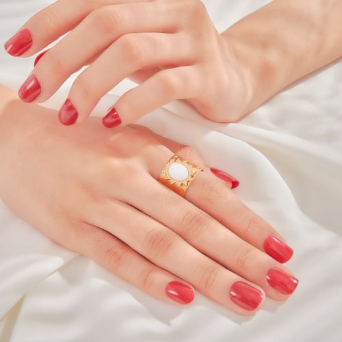 خاتم عريض كلاسيكي فري سايز مزين بحجر فاخر