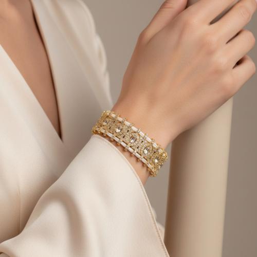 أسورة مطلي بالذهب مع بريق الزيركون