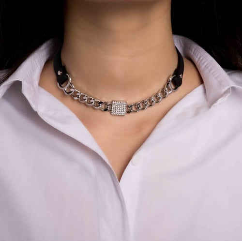 طقم سلاسل 3 قطع ( على شكل ثعبان و جلد شاين زركون و...