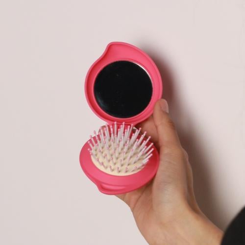 فرشاة شعر دب الفراولة للبنات و أطفال