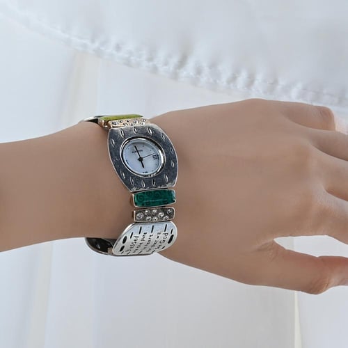 ساعة فنتج معتّقة بتفاصيل محفورة وألوان أنيقة – صنا...