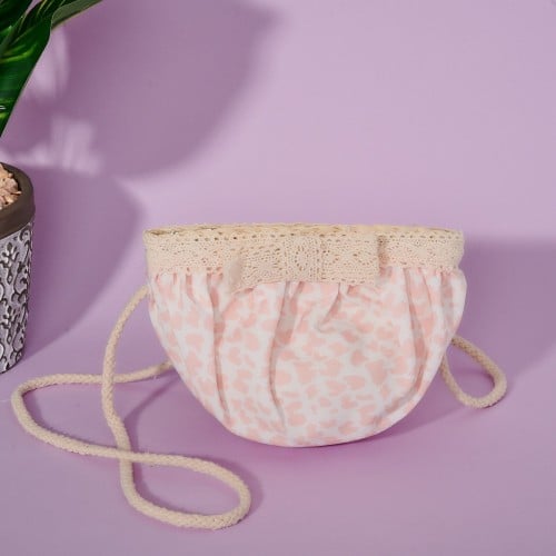 شنطة اطفال دانتيل كاو لون ابيض و وردي