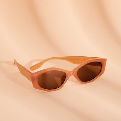 نظارة شمسية نسائية بنمط سداسي انيق