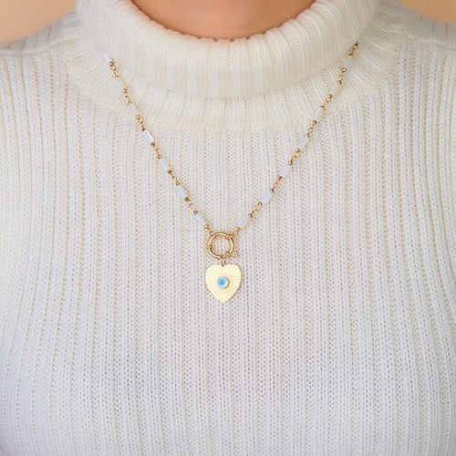 سلسال خرز بنمط قلب بعين زرقاء