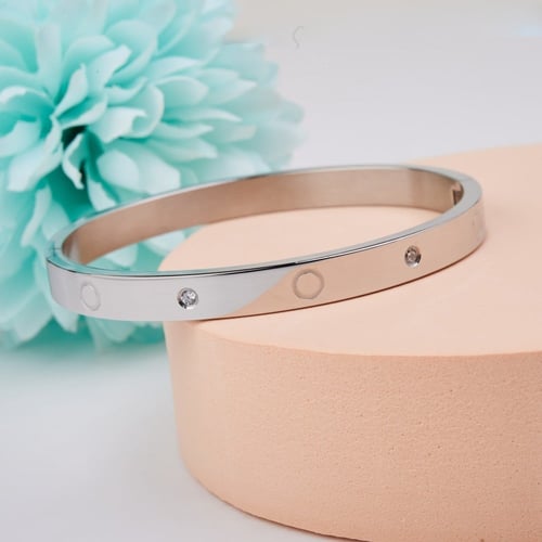 اسورة ستانلس ستيل قياس 52 عريضة بفصوص