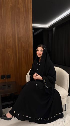 عبايه خرز ورد ترتر