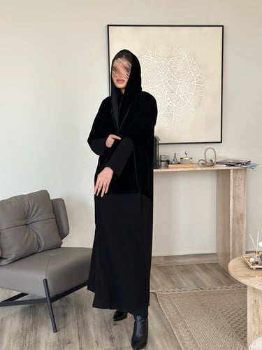 عبايه مخمل ساده