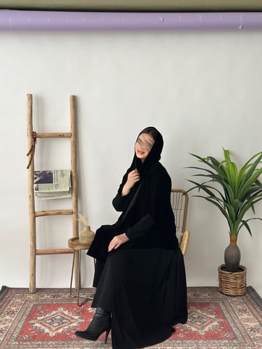 عبايه مخمل ساده