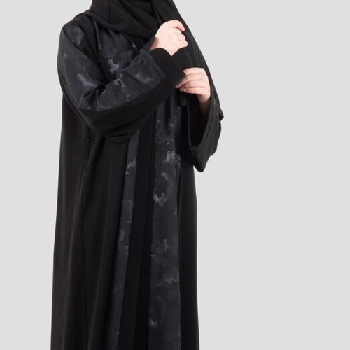 عباية من قماش الكريب (باربي) الأنيق