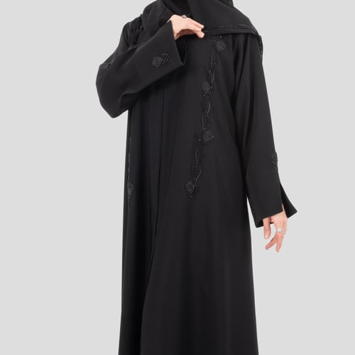 عباية ناعمة من الحرير مطرزة