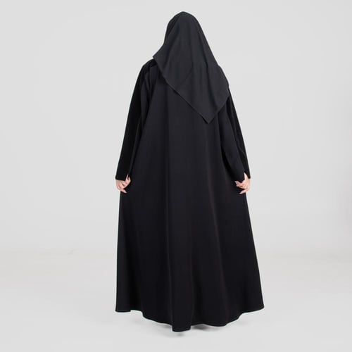 عباية شتوية فاخرة من قماش الكريب الباربي