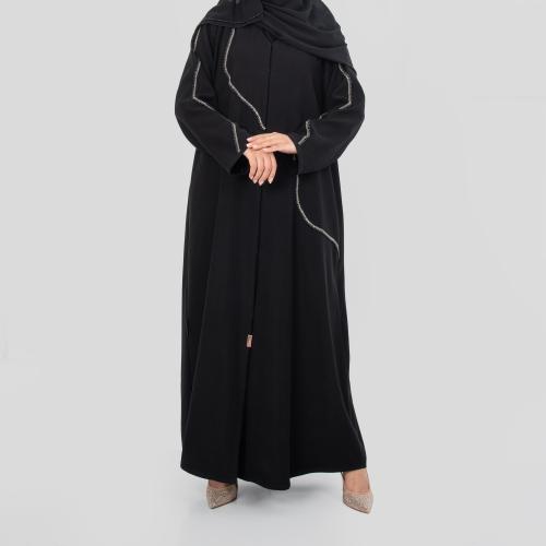 عباية ناعمة مطرزة