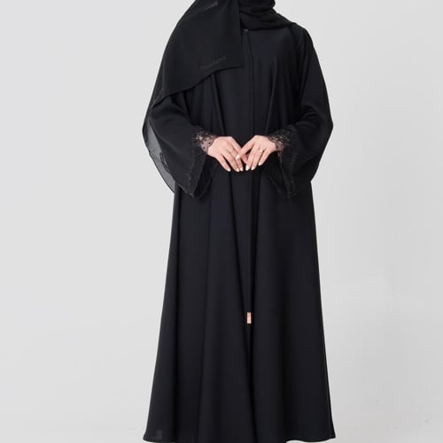 عباية كلوش من الحرير الناعم