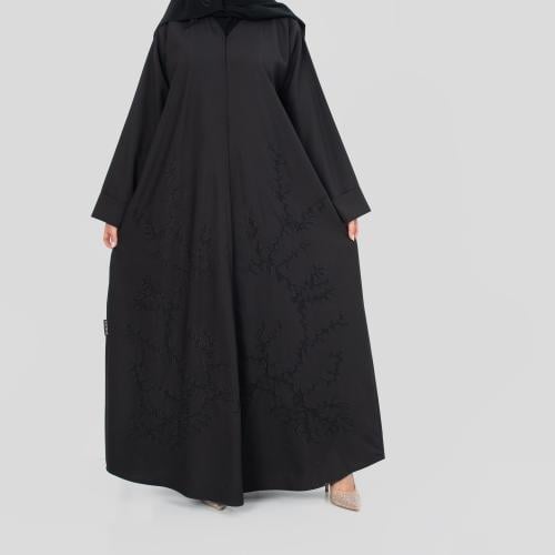 عباية مطرزة من الكريب