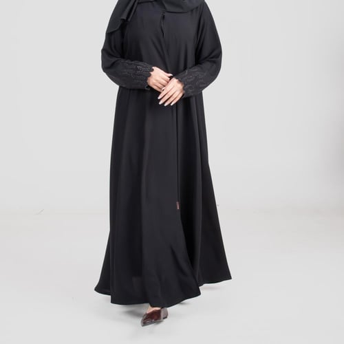 عباية كلوش أنيقة من الحرير الفاخر