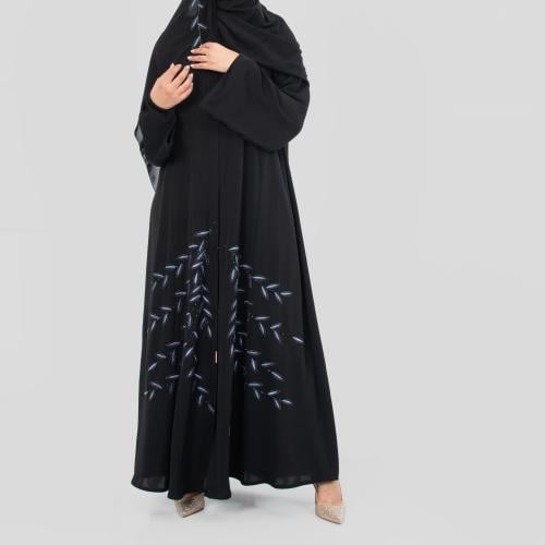 عباية ناعمة من الحرير مطرزة