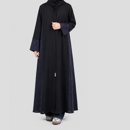 عباية ناعمة من الحرير مع قماش مشجر على الاكمام