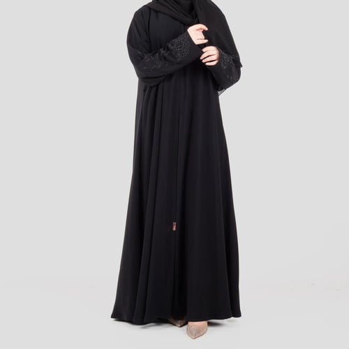 عباية نص كلوش بقماش ناعم من الحرير (المروة)