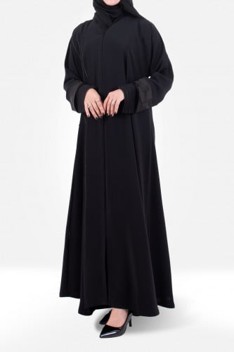 عباية كلوش بقصات على الأكمام