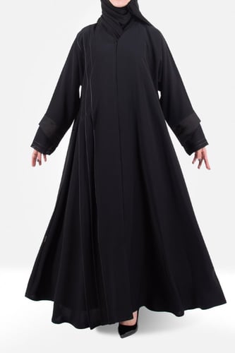 عباية كلوش بقصات على الأكمام