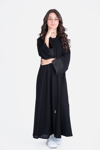 عباية بناتي كلوش من الكريب