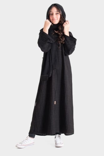 عباية بناتي بقماش مقلم