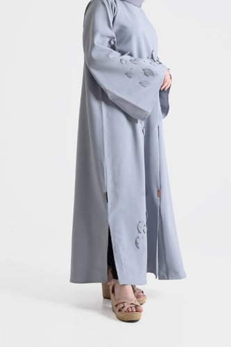 عباية ملونة من قماش الكريب