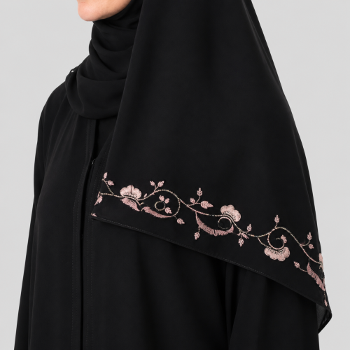 طرحة مطرزة