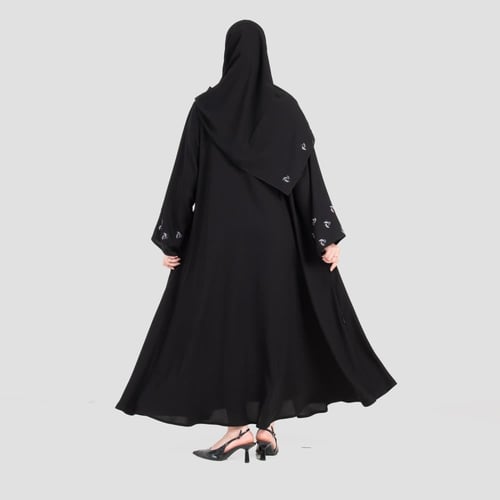 عباية كلوش من قماش الكريب الفاخر