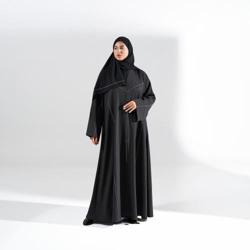عباية كلوش مطرزة من الكريب