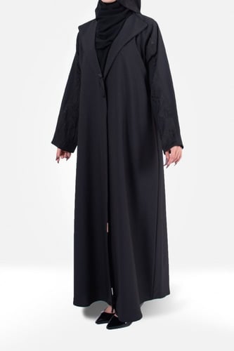 عباية لف من الكريب بياقة انيقة