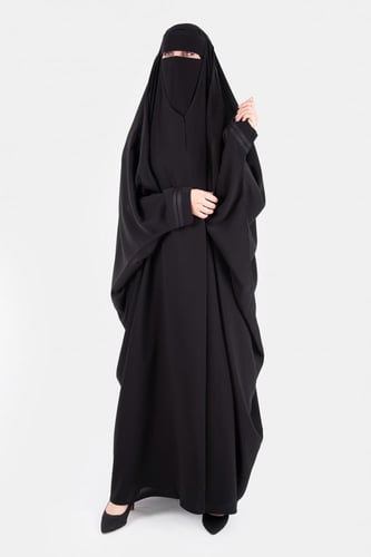 عباية راس مشلح بقيطان على الكم