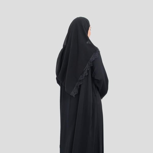 عباية لف ناعمة مزينة بدانتيل على الاطراف