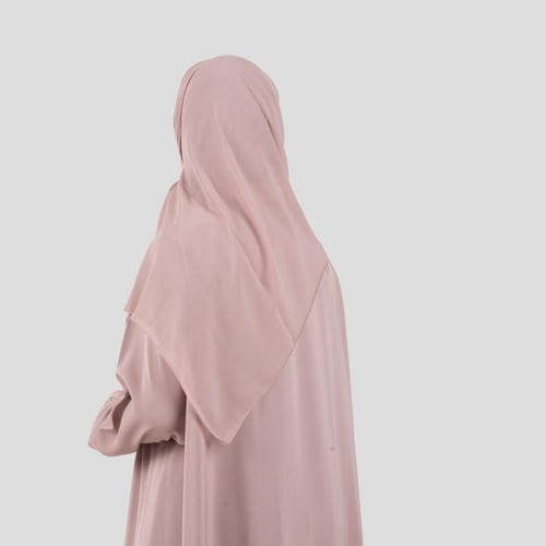 عباية كلوش مزينة بتطريز على الاكمام