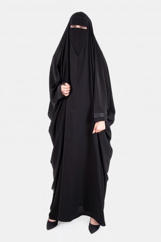 عباية راس مشلح بقيطان على الكم