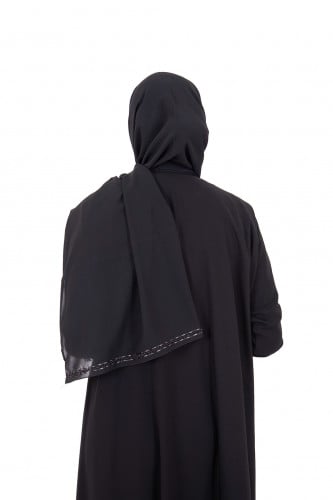 طرحة بتطريز ناعم